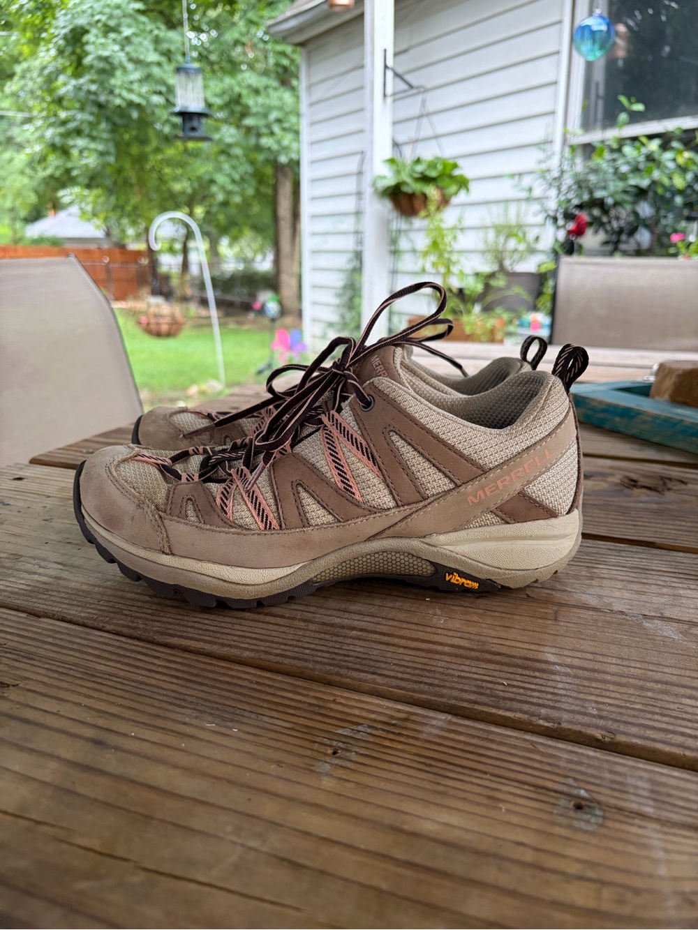 Merrell Beige and Pink Low-Cut Trail Hiking Shoe